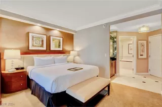 Photo #5: 2641112 Listing