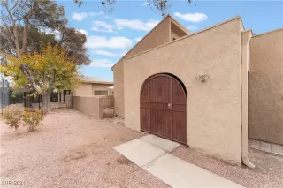 Photo #1: 2641128 Listing