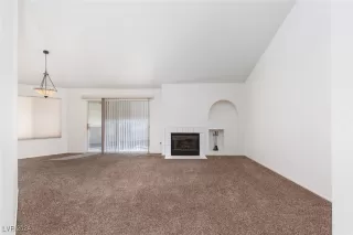 Photo #5: 2641161 Listing 