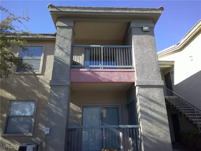 MLS: 2641166 Condo For Sale