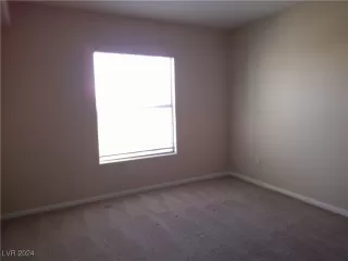 Photo #5: 2641166 Listing 