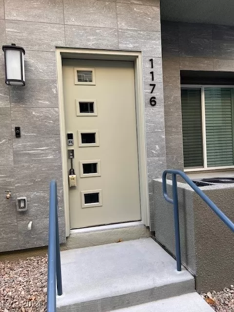 MLS: 2641175 Condo For Sale