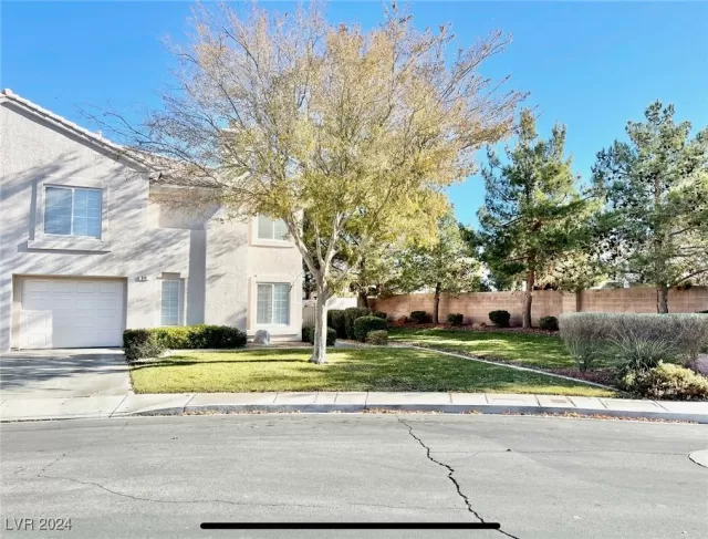 MLS: 2641179 Condo For Sale