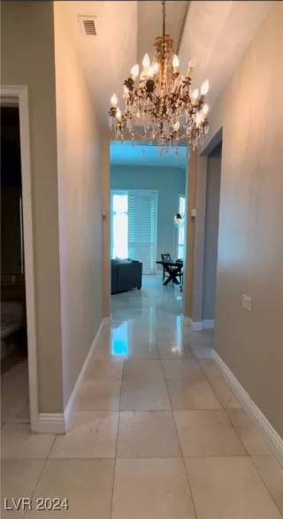 Photo #1: 2641197 Listing 