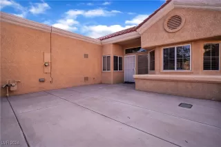 Photo #4: 2641205 Listing