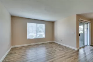 Photo #2: 2641208 Listing 