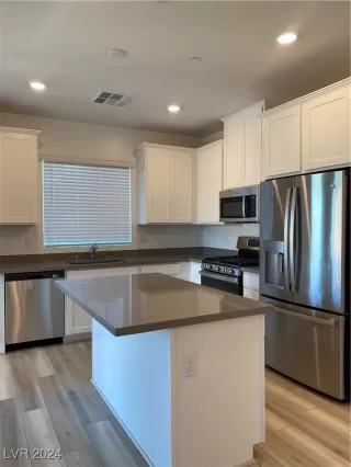 Photo #6: 2641226 Listing 