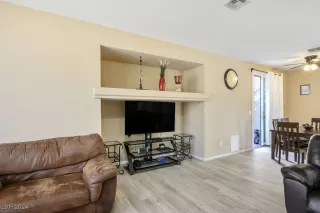 Photo #3: 2641232 Listing