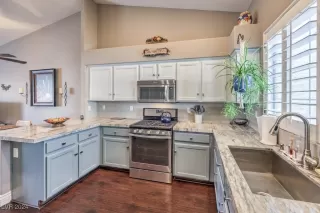 Photo #3: 2641235 Listing