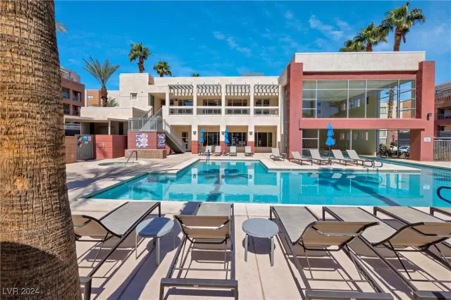 MLS: 2641248 Condo For Sale