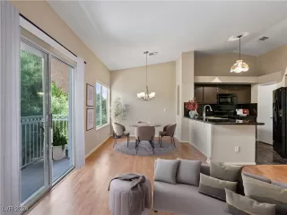 Photo #5: 2641249 Listing 