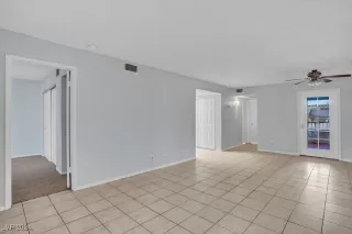 Photo #6: 2641251 Listing