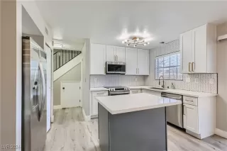 Photo #4: 2641278 Listing 