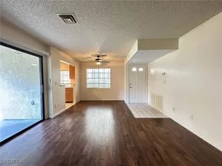 Photo #5: 2641284 Listing 