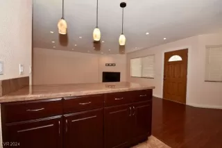 Photo #2: 2641297 Listing 