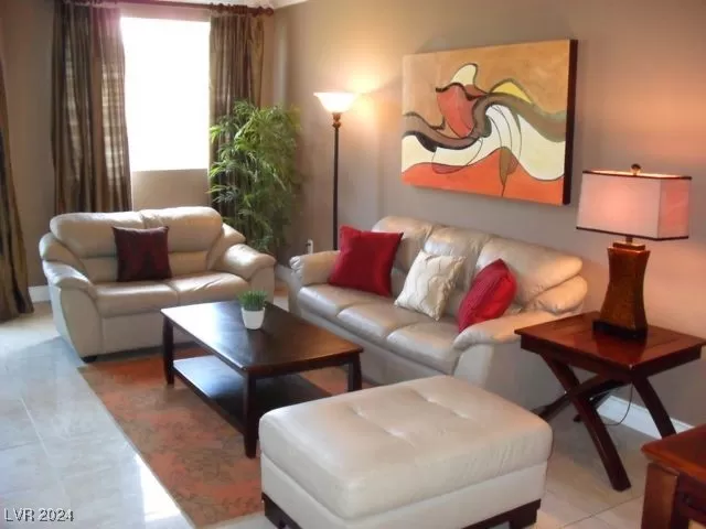 MLS: 2641353 Condo For Sale