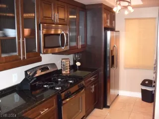 Photo #4: 2641353 Listing 