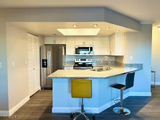 Photo #2: 2641362 Listing 