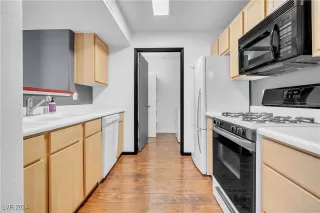 Photo #5: 2641425 Listing