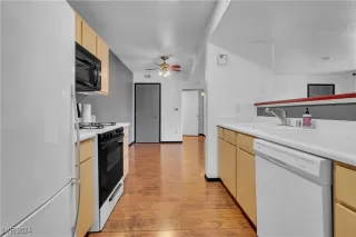 Photo #6: 2641425 Listing