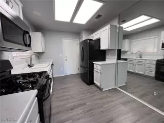 Photo #4: 2641462 Listing 