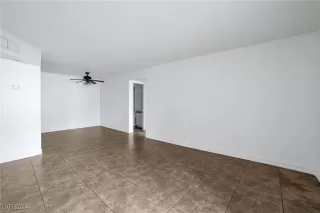 Photo #3: 2641480 Listing 