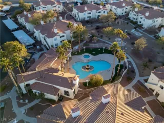 Photo #4: 2641499 Listing