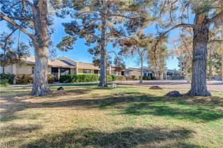 Photo #3: 2641505 Listing