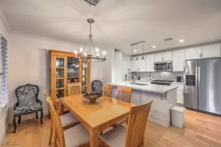 Photo #1: 2641518 Listing