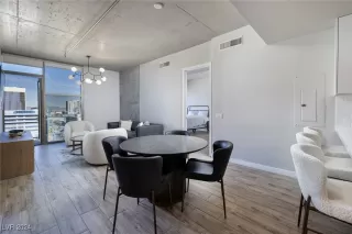 Photo #1: 2641552 Listing 