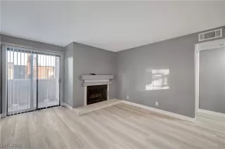 Photo #4: 2641557 Listing 
