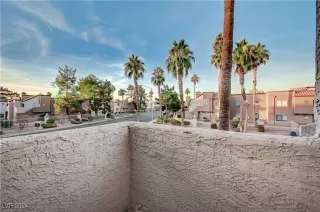Photo #5: 2641557 Listing 