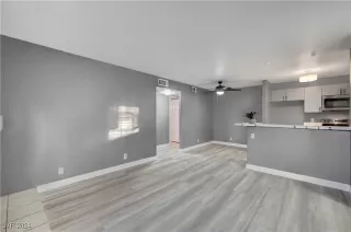 Photo #6: 2641557 Listing 