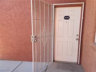 Photo #2: 2641583 Listing