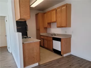 Photo #6: 2641583 Listing