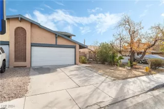 Photo #1: 2641591 Listing 