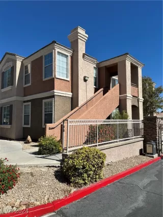 Photo #1: 2641606 Listing 