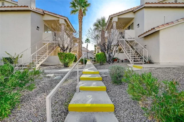 MLS: 2641631 Condo For Sale