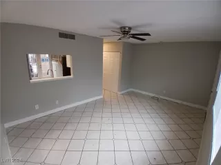 Photo #4: 2641648 Listing 