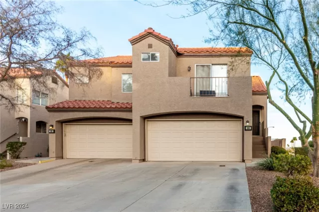 MLS: 2641661 Condo For Sale