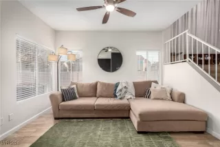 Photo #3: 2641661 Listing 