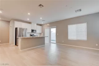 Photo #4: 2641666 Listing 