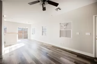 Photo #4: 2641667 Listing