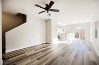 Photo #6: 2641667 Listing