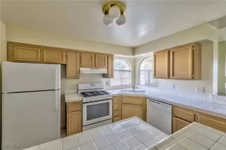 Photo #4: 2641684 Listing 