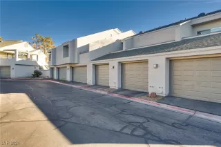 Photo #5: 2641726 Listing