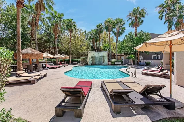 MLS: 2641729 Condo For Sale