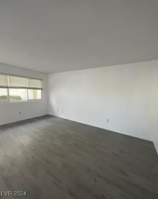 Photo #2: 2641746 Listing 