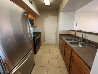 Photo #5: 2641804 Listing 