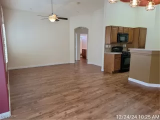 Photo #2: 2641815 Listing 